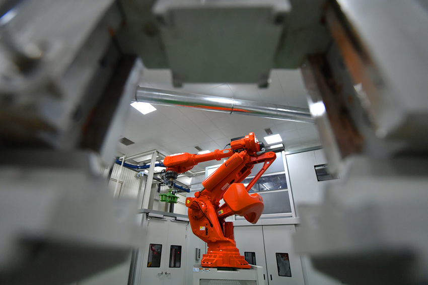 �����׸�ȼ���ǻ�������ظ���͸ƽҶƬ�������ֻ����������ڹ�ͼ